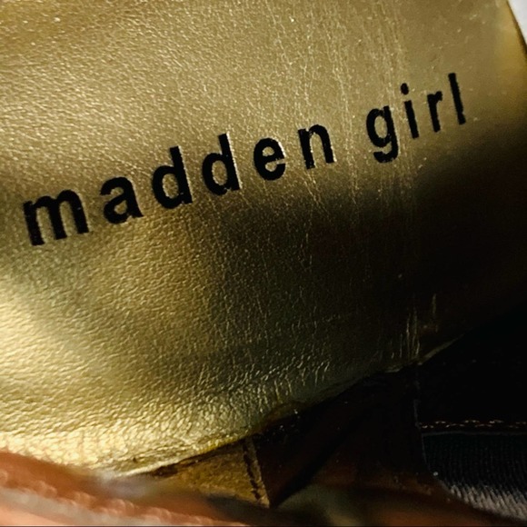 Steve Madden Zelouss Brown Faux Leather Ankle Boot - Picture 5 of 12